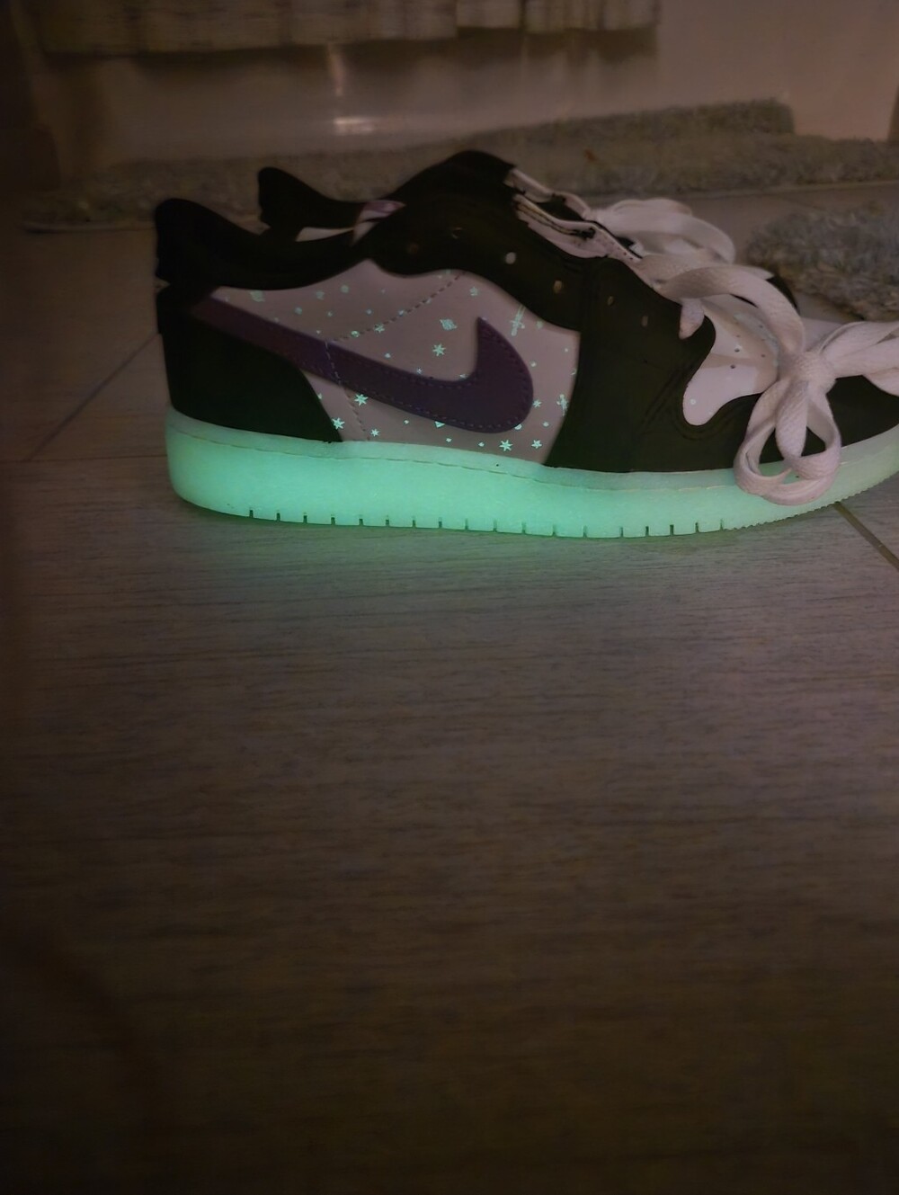 Nike Jordan "Glow In The Dark" Size 6 Youth-7.5 Women NEW - Picture 10 of 10